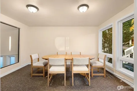 15212 NE 8th Street Bellevue WA 98007