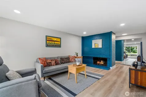 15212 NE 8th Street Bellevue WA 98007