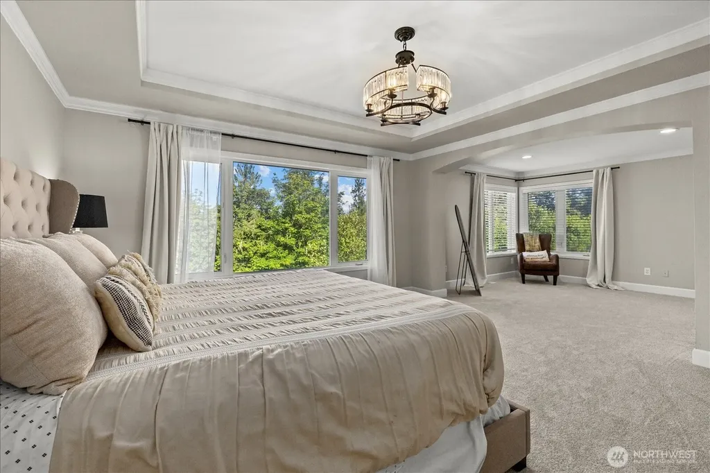 2046 277th Avenue SE Sammamish WA 98075