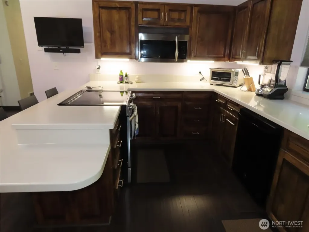 38 Grays Harbor Boulevard Hoquiam WA 98550