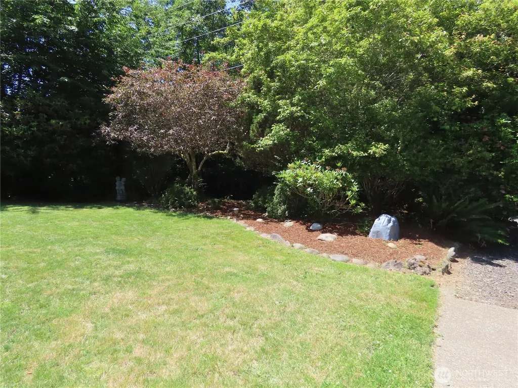 38 Grays Harbor Boulevard Hoquiam WA 98550