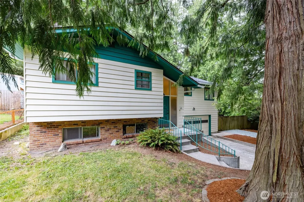 1105 N 14th Street Mount Vernon WA 98273