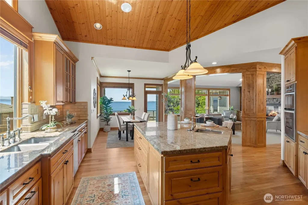18608 Sound View Place Edmonds WA 98020