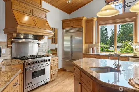 18608 Sound View Place Edmonds WA 98020