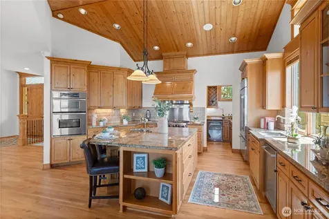 18608 Sound View Place Edmonds WA 98020