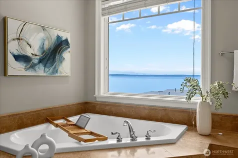 18608 Sound View Place Edmonds WA 98020