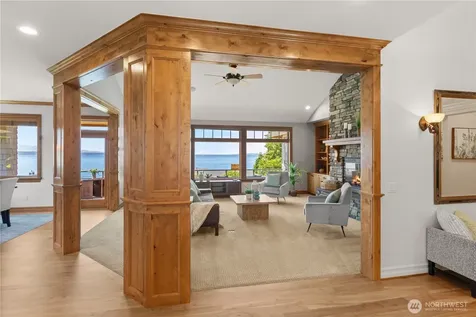 18608 Sound View Place Edmonds WA 98020