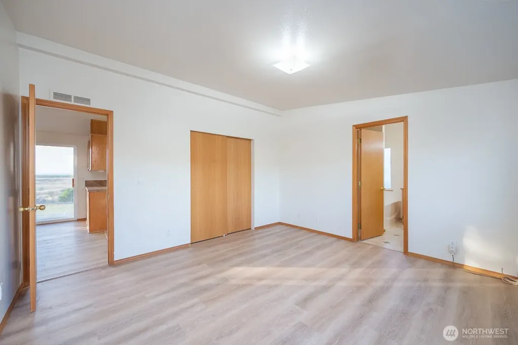 5486 Road 8.3 SE Othello WA 99344