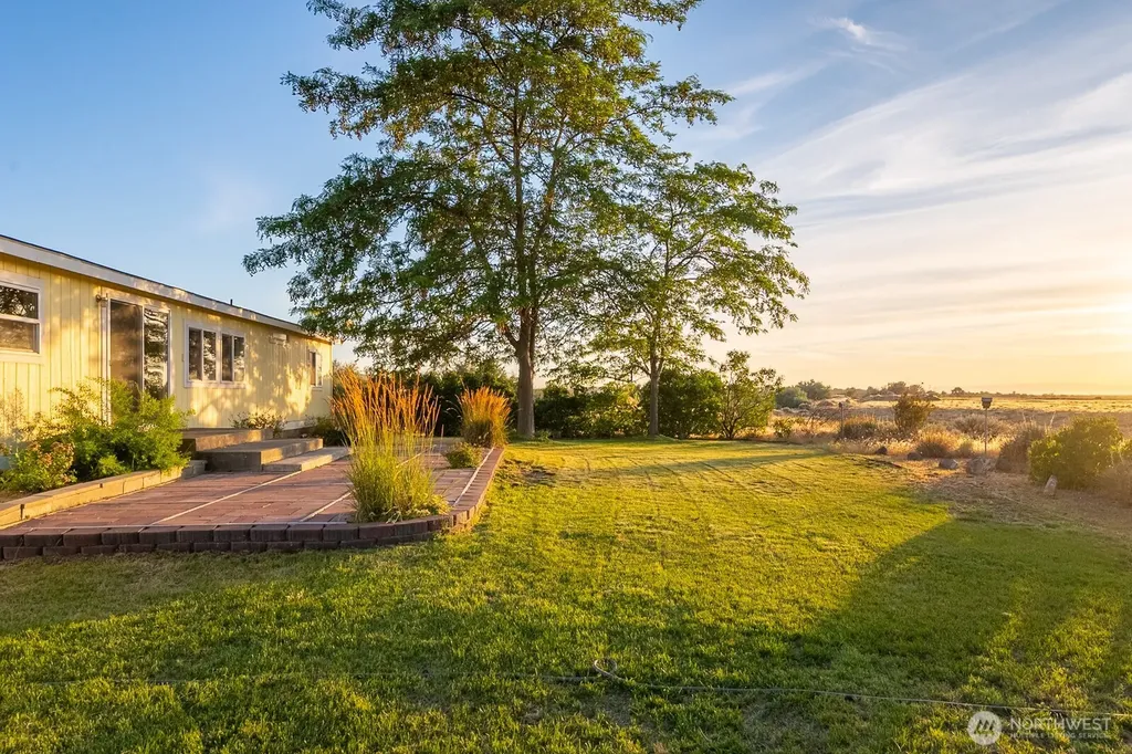 5486 Road 8.3 SE Othello WA 99344