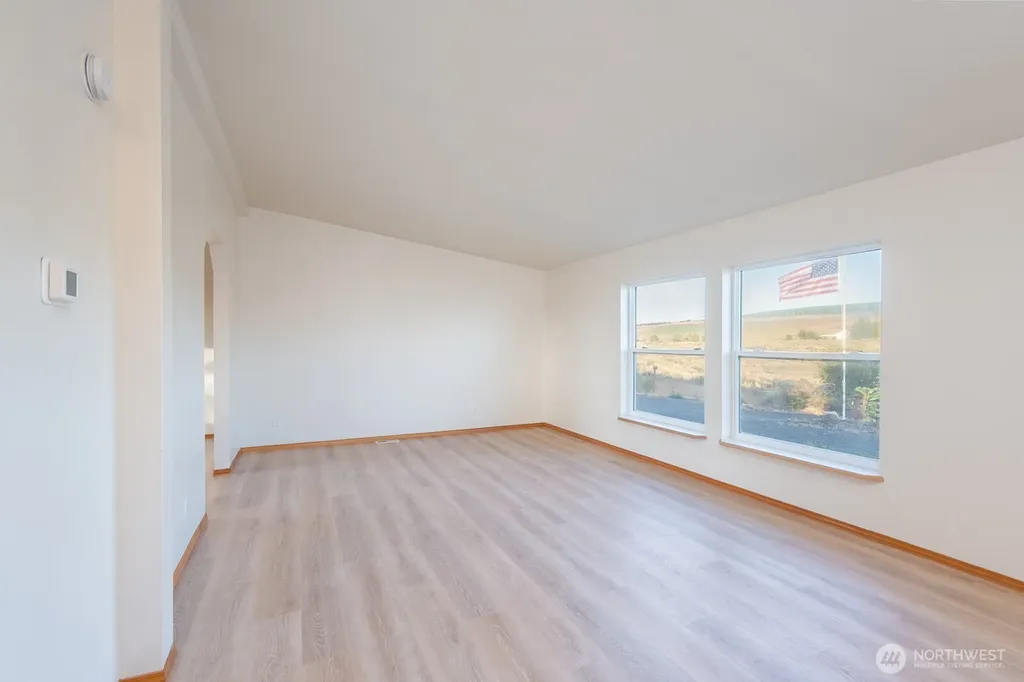 5486 Road 8.3 SE Othello WA 99344