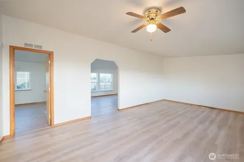 5486 Road 8.3 SE Othello WA 99344