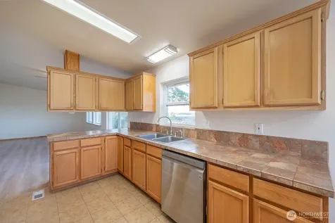 5486 Road 8.3 SE Othello WA 99344