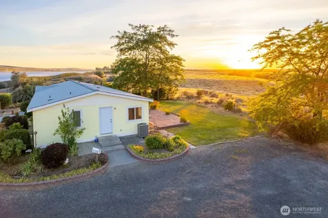 5486 Road 8.3 SE Othello WA 99344