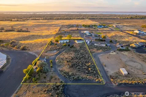 5486 Road 8.3 SE Othello WA 99344