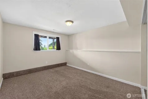 405 14th Avenue Milton WA 98354