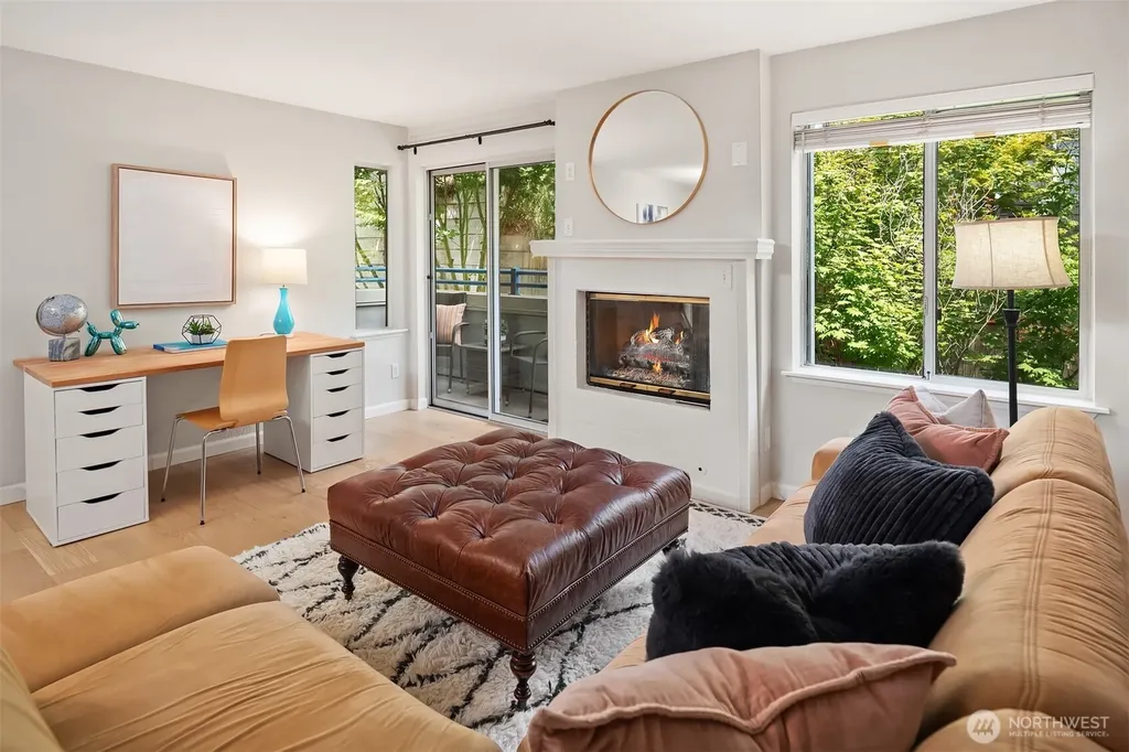 2244 13th Avenue W Seattle WA 98119