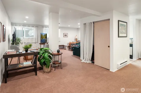 2244 13th Avenue W Seattle WA 98119