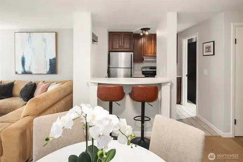 2244 13th Avenue W Seattle WA 98119