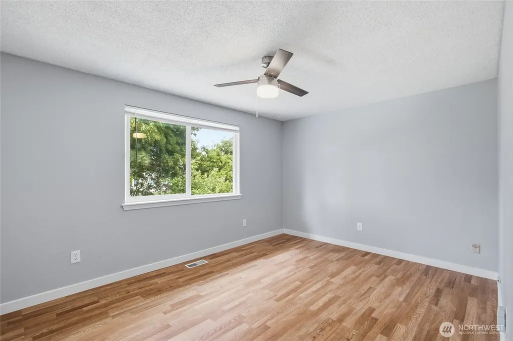 5129 30th Street NE Tacoma WA 98422