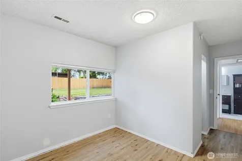 5129 30th Street NE Tacoma WA 98422