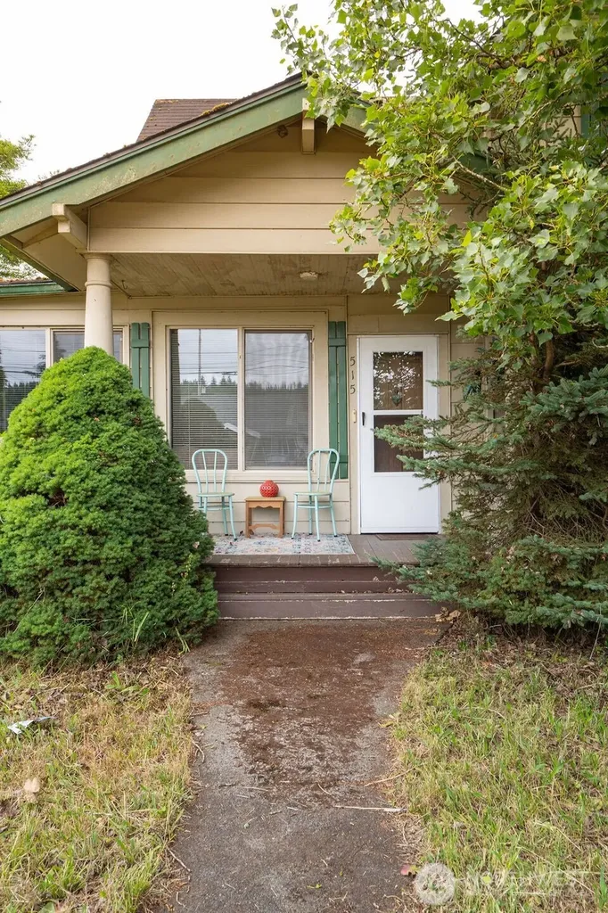515 W Anderson Elma WA 98541