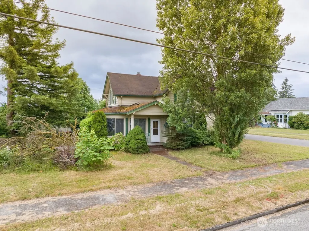 515 W Anderson Elma WA 98541