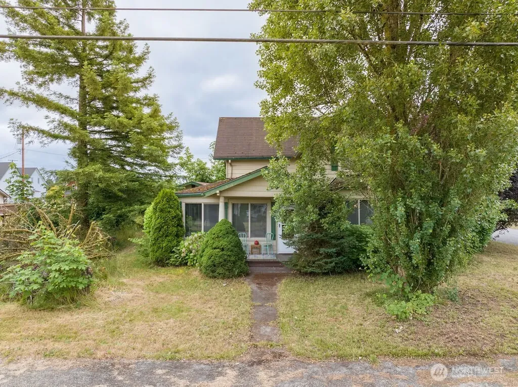 515 W Anderson Elma WA 98541