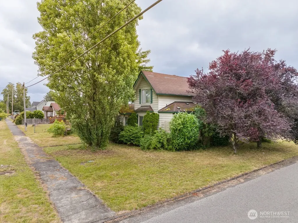 515 W Anderson Elma WA 98541