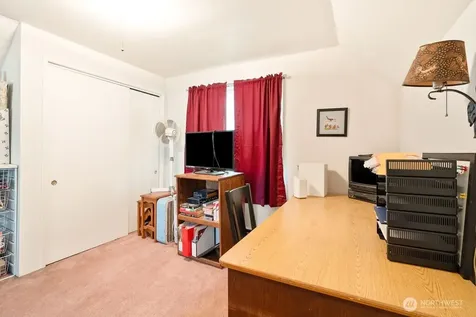 515 W Anderson Elma WA 98541