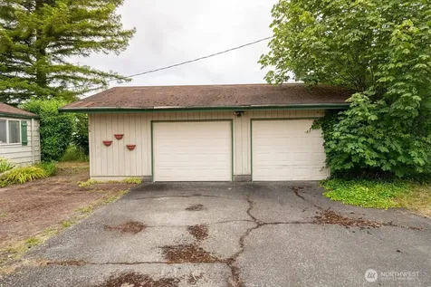 515 W Anderson Elma WA 98541