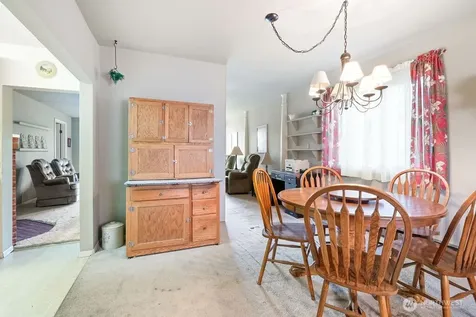 515 W Anderson Elma WA 98541