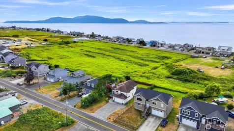 4393 Saltspring Drive Ferndale WA 98248
