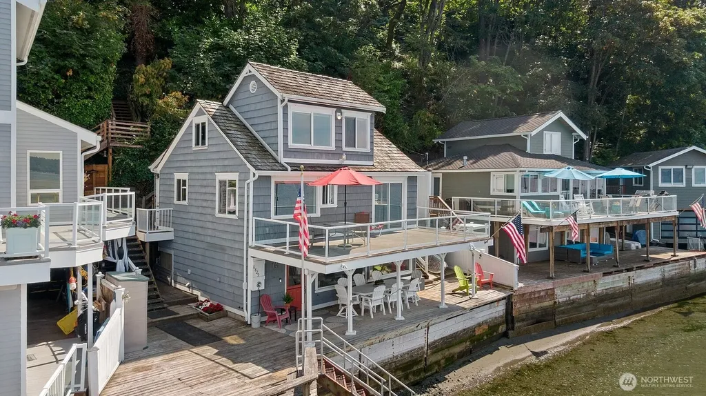 6829 Munter Lane NE Tacoma WA 98422
