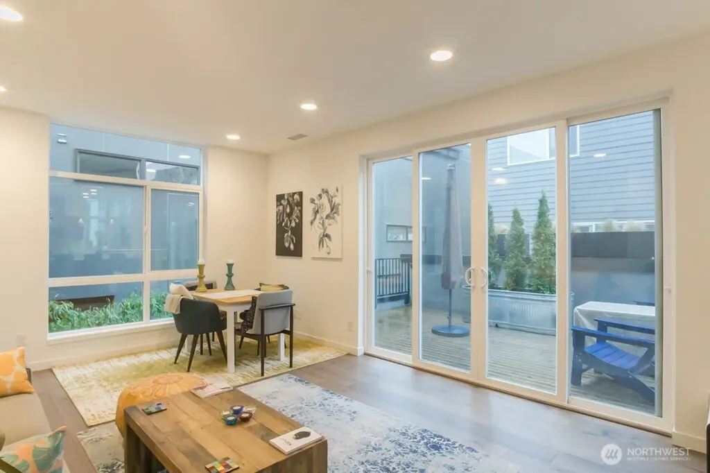 130 21st Avenue E Seattle WA 98112