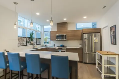 130 21st Avenue E Seattle WA 98112