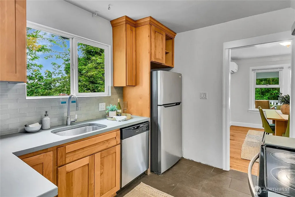 3016 S Edmunds Street Seattle WA 98108