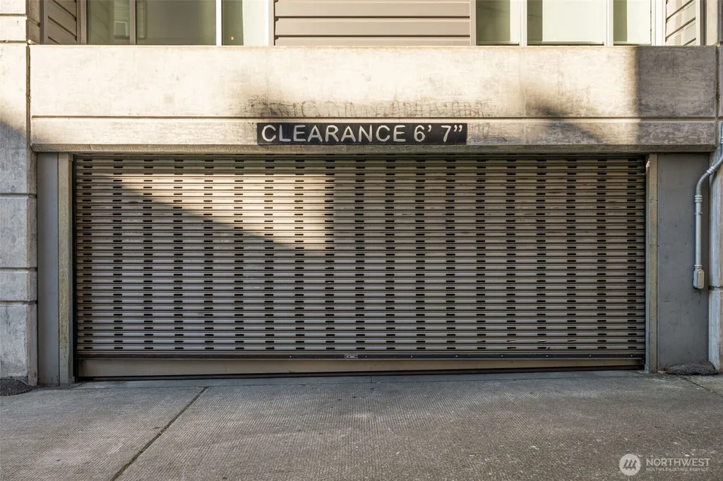 159 Denny Way Seattle WA 98109
