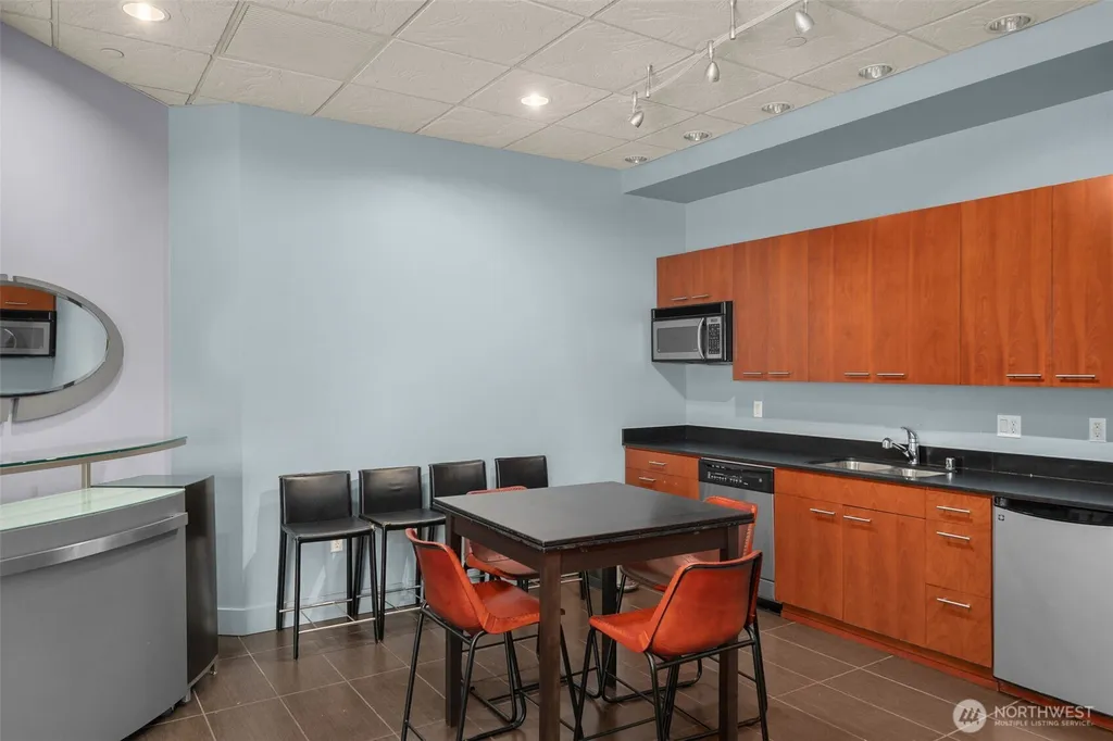 159 Denny Way Seattle WA 98109