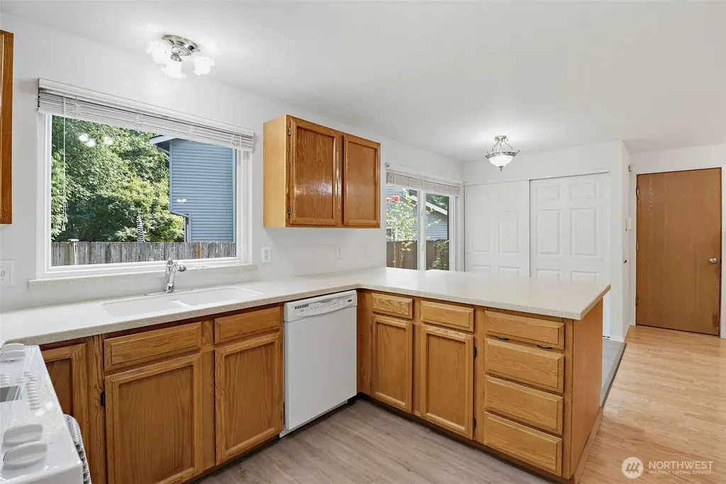 11860 SE 321st Place Auburn WA 98092