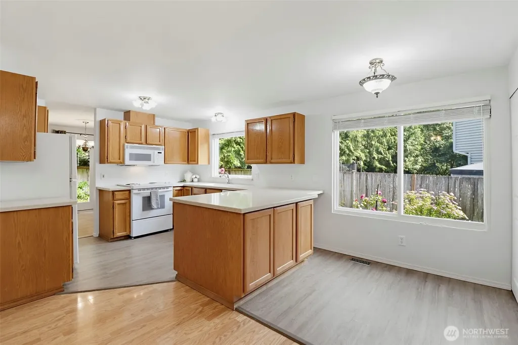 11860 SE 321st Place Auburn WA 98092