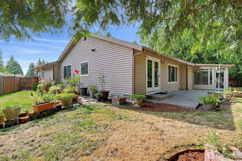 11860 SE 321st Place Auburn WA 98092