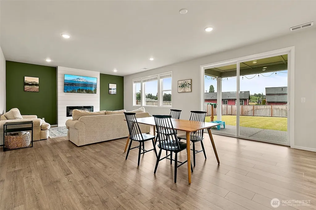 2808 180th Street Ct E Tacoma WA 98445