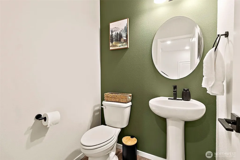 2808 180th Street Ct E Tacoma WA 98445