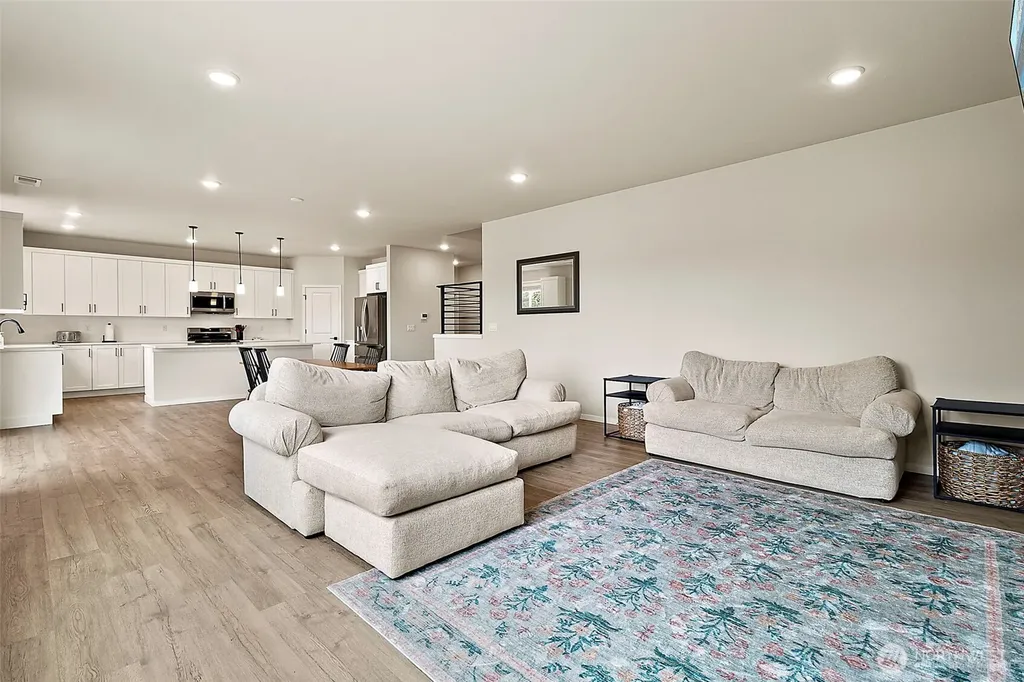 2808 180th Street Ct E Tacoma WA 98445