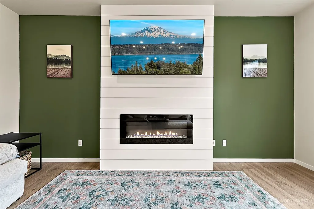 2808 180th Street Ct E Tacoma WA 98445