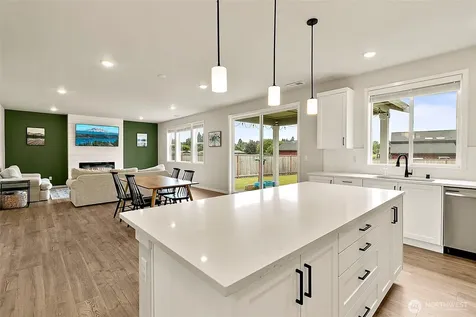 2808 180th Street Ct E Tacoma WA 98445