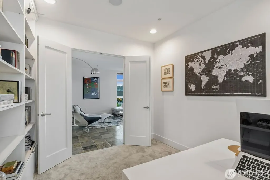 1760 N Nothlake Way Seattle WA 98103