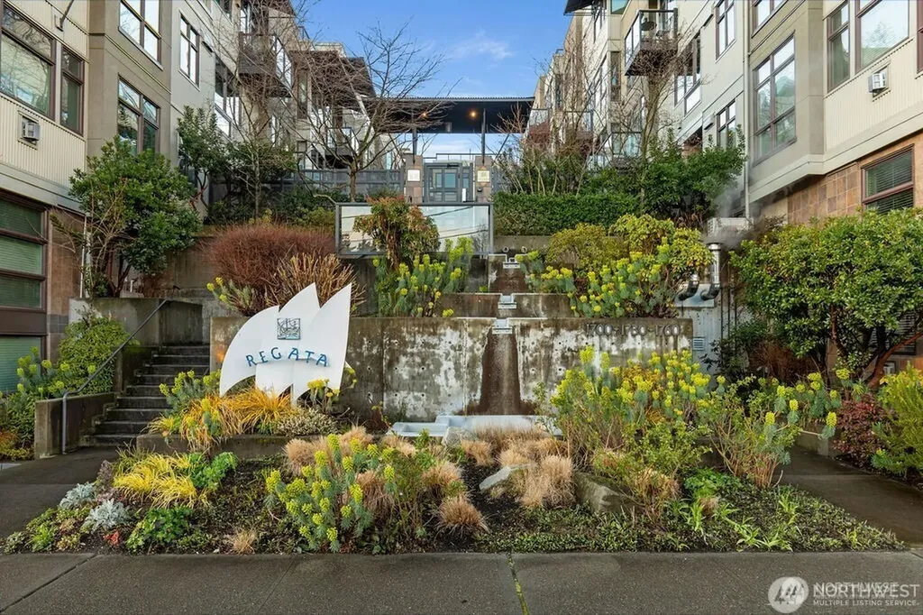 1760 N Nothlake Way Seattle WA 98103