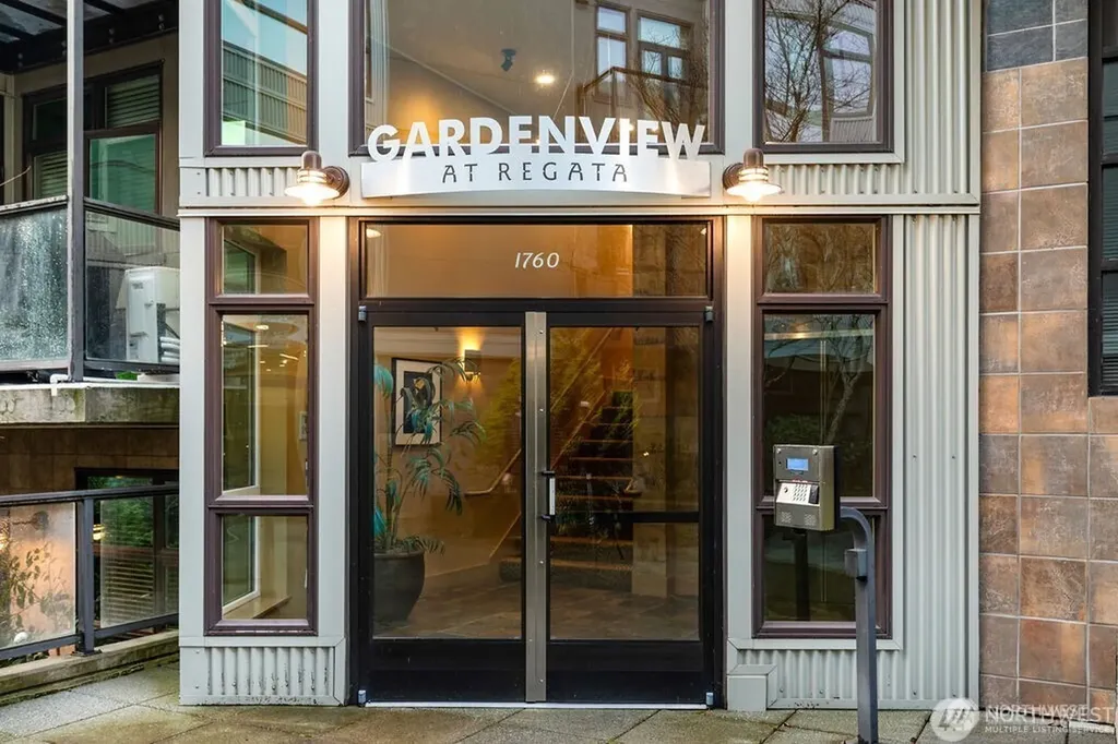 1760 N Nothlake Way Seattle WA 98103