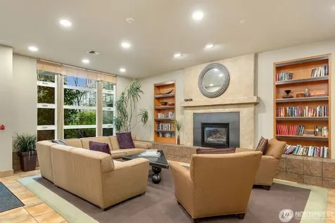 1760 N Nothlake Way Seattle WA 98103